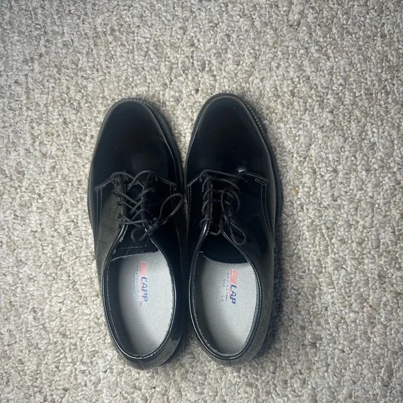 CAPPS Air-Lite Men’s by 8.5 Black Patent Leather Dress Shoes Oxford Uniform USA - Picture 1 of 5